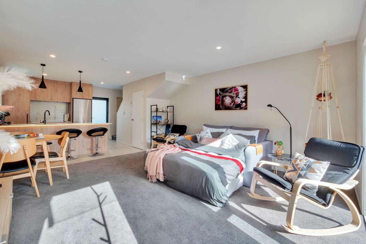 Greenwich Townhouse With Parking And Air-Con オークランド エクステリア 写真